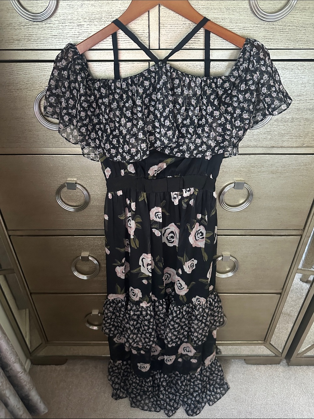 🛍️SALE🛍️ BEBE Black Floral Off-Shoulder Maxi Dress with Ruffle Hem - Picture 2 of 7